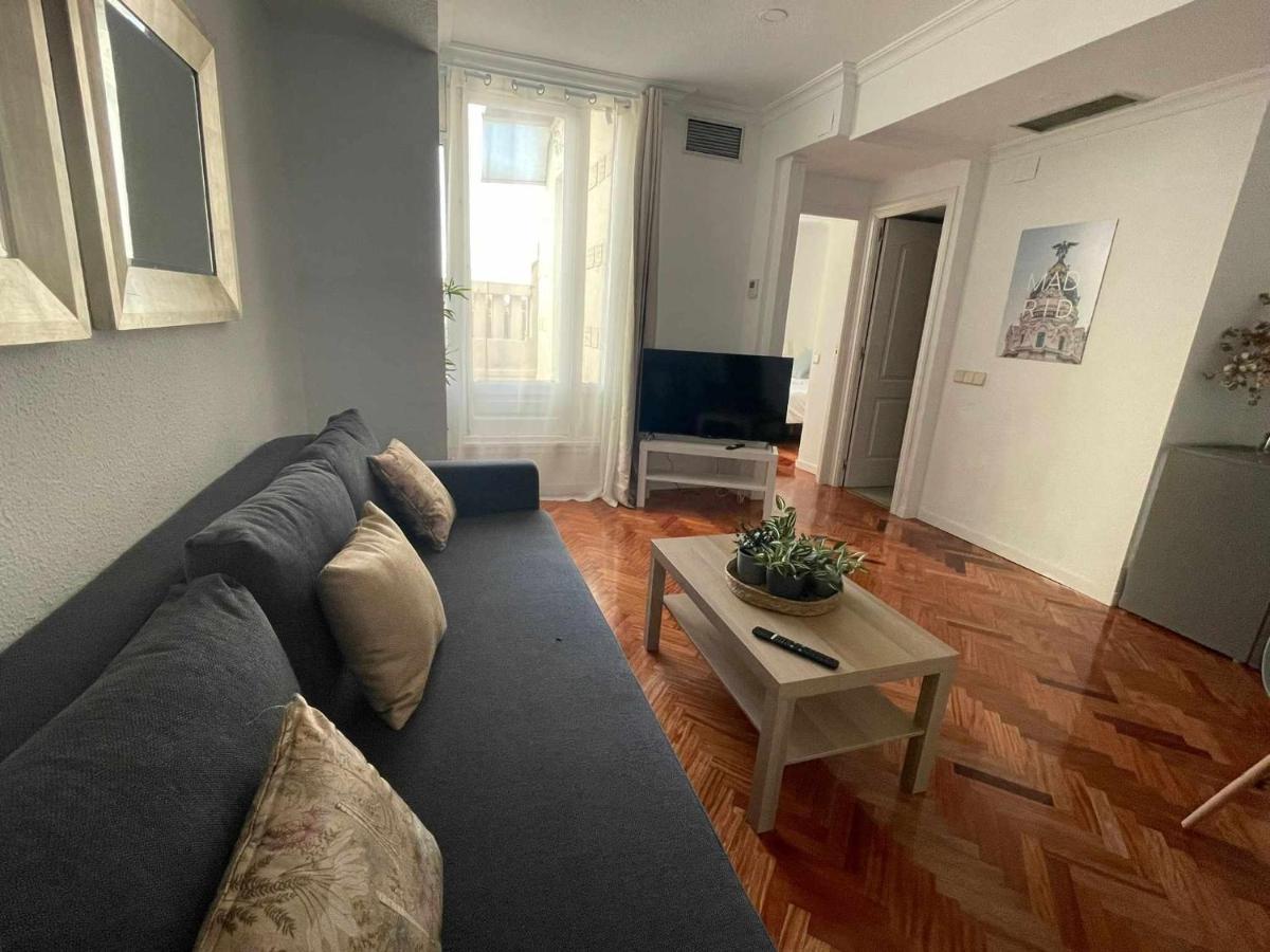 Apartamento Con Terraza Y Vistas Alcalaretiro Madri Exterior foto