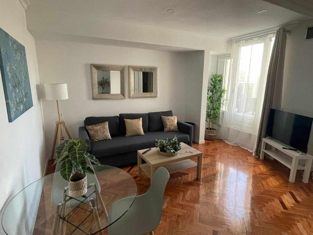 Apartamento Con Terraza Y Vistas Alcalaretiro Madri Exterior foto