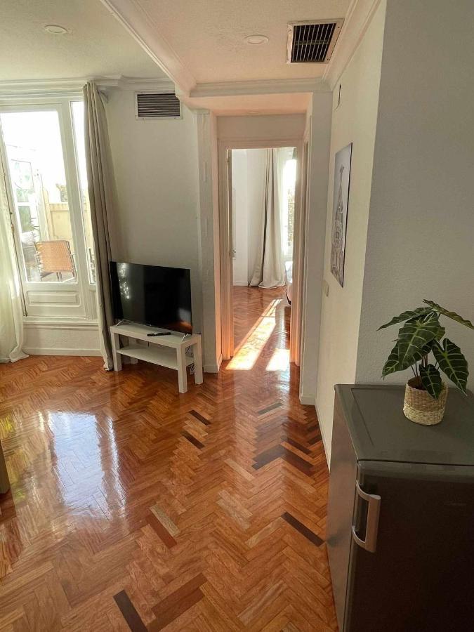 Apartamento Con Terraza Y Vistas Alcalaretiro Madri Exterior foto